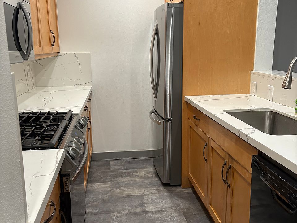 2nd image of 720 Queen Anne Ave N APT 208