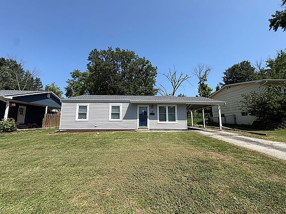 2nd image of 9 Circle Dr