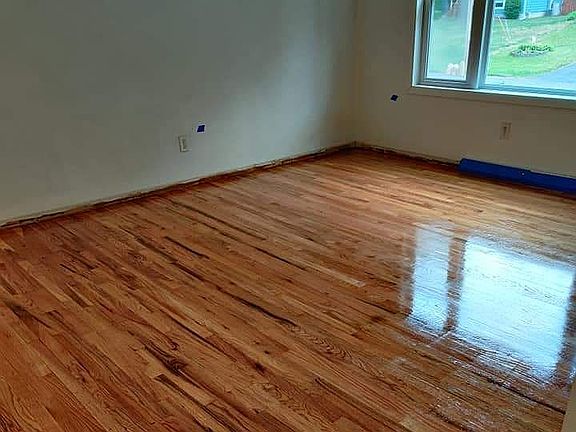 5th image of 36 Merrall Dr