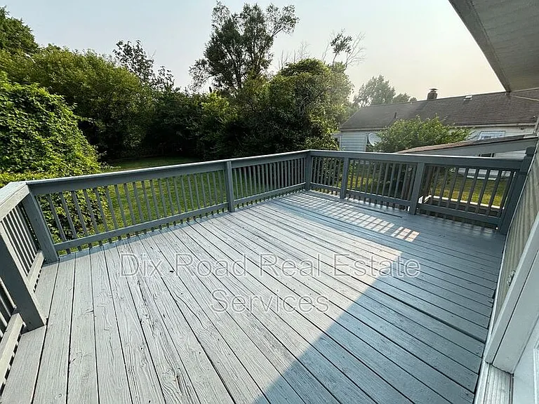 4107 Central Ave — Photo 6