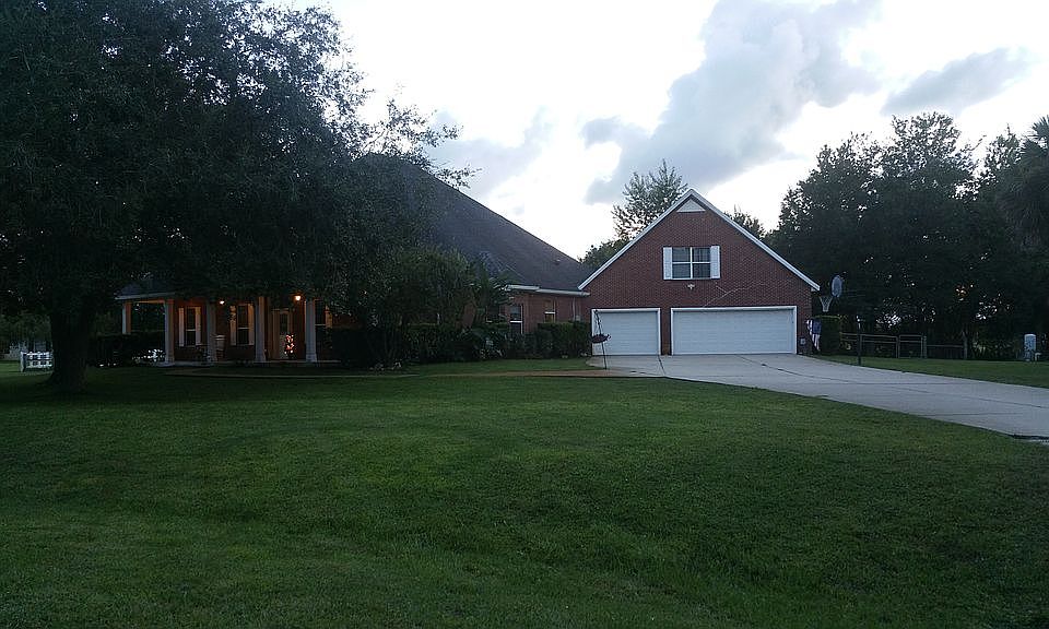 1st image of 160 Brookside Dr