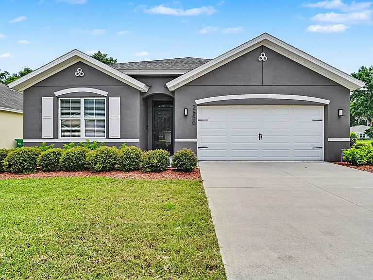 2650 Falcon Ln — Photo 1
