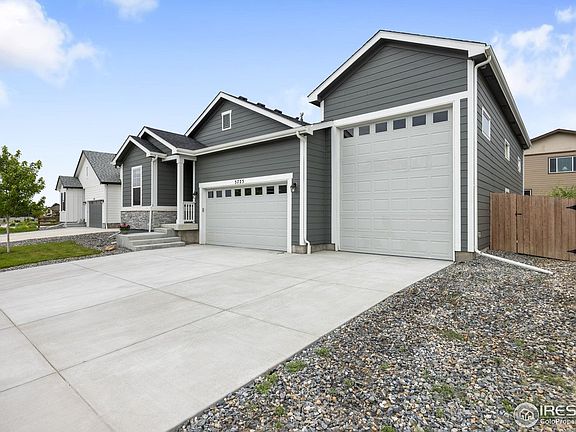 3rd image of 5725 Bay Hill Dr