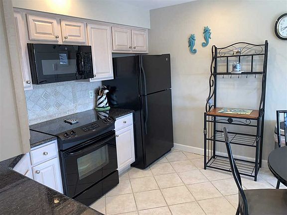 4th image of 215 Surf Ave APT 303