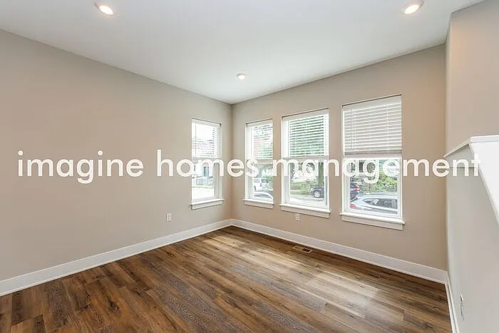3 bed, 3.5 bath, 1836 sqft, $3,275 — Photo 4
