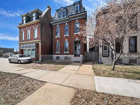 3rd image of 2309 S Jefferson Ave