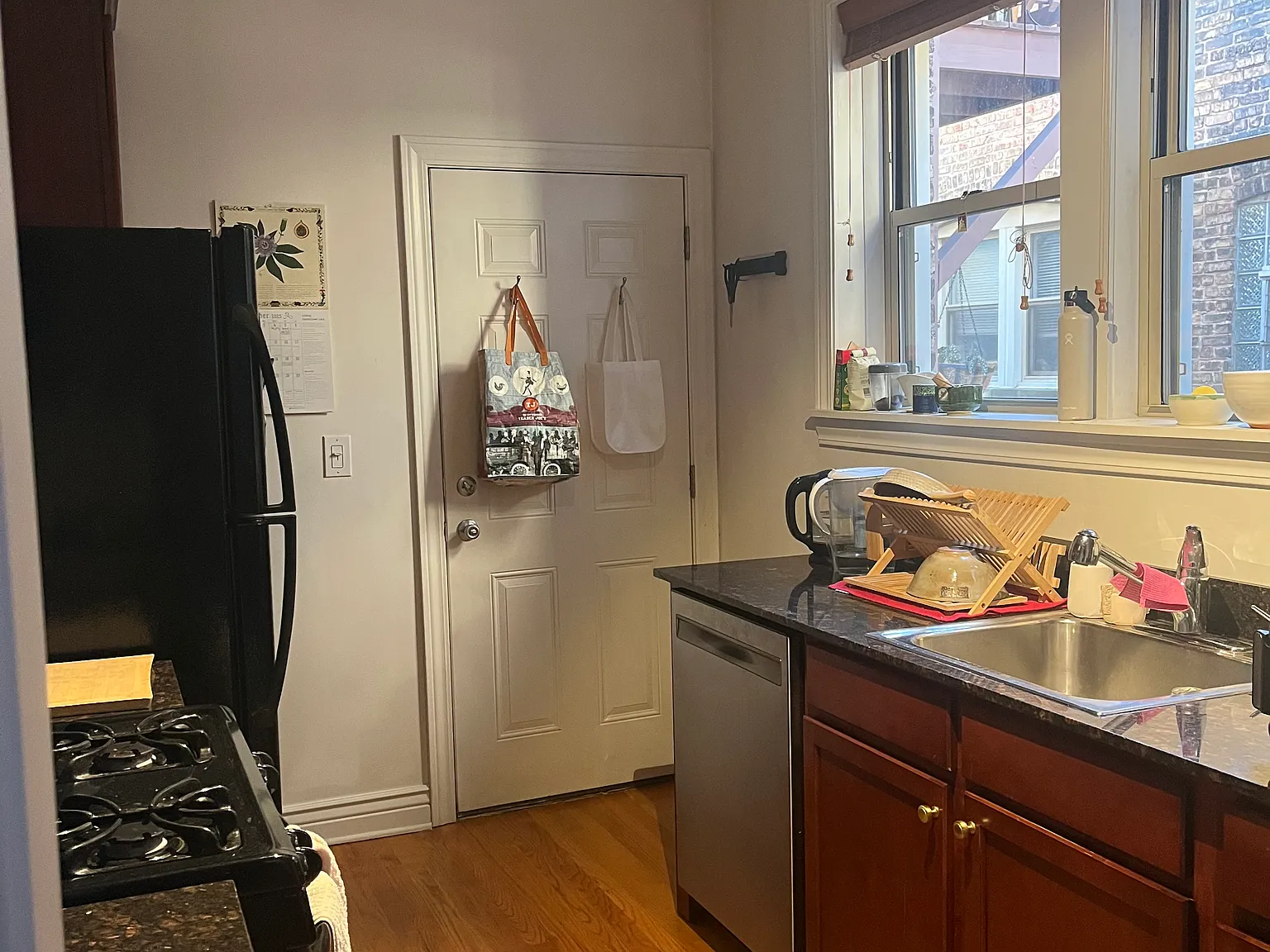 2153 W McLean Ave — Photo 4