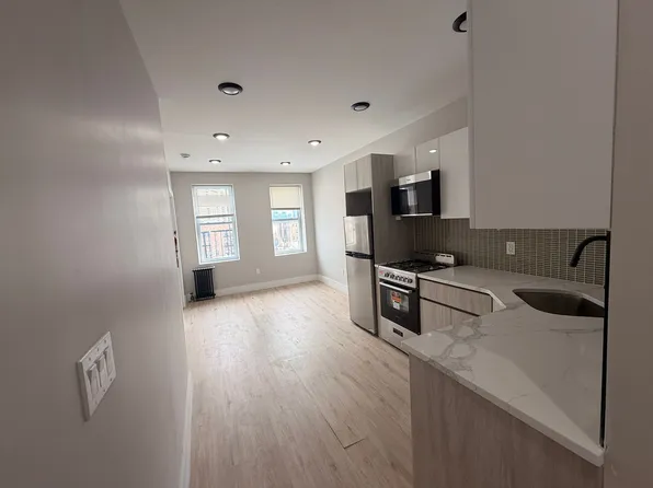 333 50th Street image 1 of 8