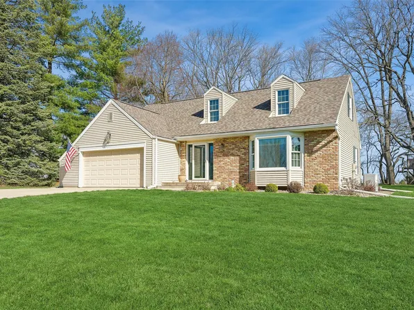 3644 Harbor Ave, Newton, IA 50208