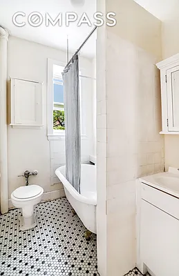 Sold by Compass | media 16