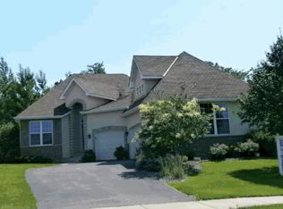 18620 Farmstead Cir, Eden Prairie, MN 55347