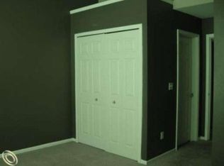 2151 Knotty Pine Trl, Howell, MI 48855