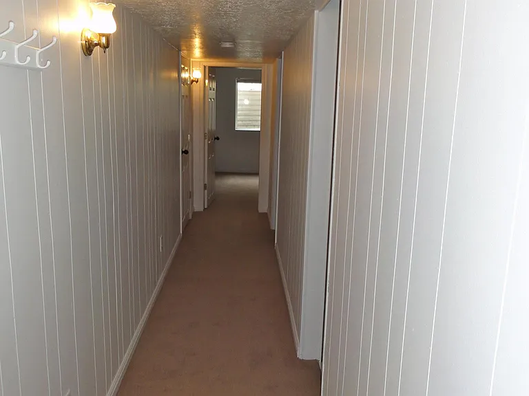 W Marinwood Ave — Photo 4