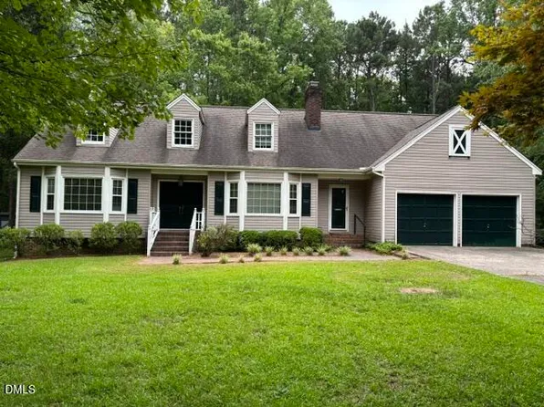10608 Lake Pl, Zebulon, NC 27597
