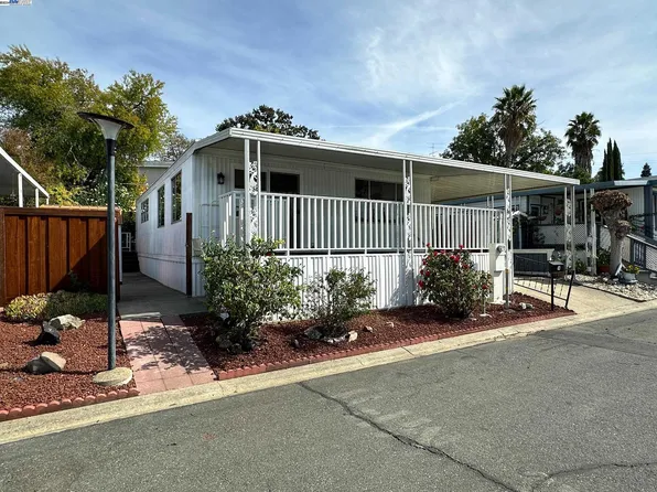 14 Terrace Dr, Concord, CA 94518