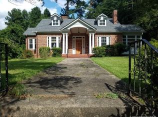 210 Hinsdale Ave, Fayetteville, NC 28305