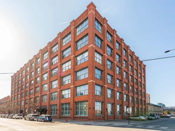 312 N May St Suite 2H, Chicago, IL 60607
