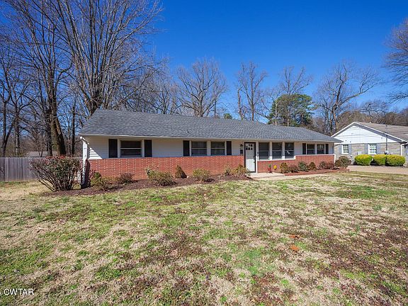 2nd image of 247 Russell Rd