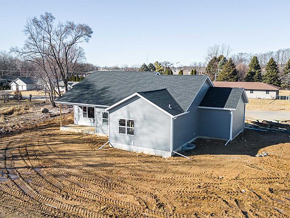3rd image of 730 Kelsey Rd