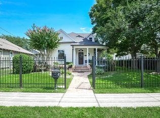1234 Oxford St, Houston, TX 77008