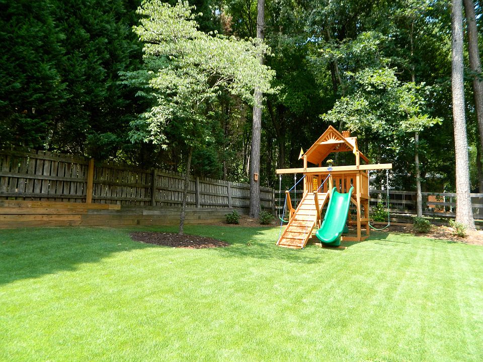 2nd image of 1085 Polo Club Dr NW