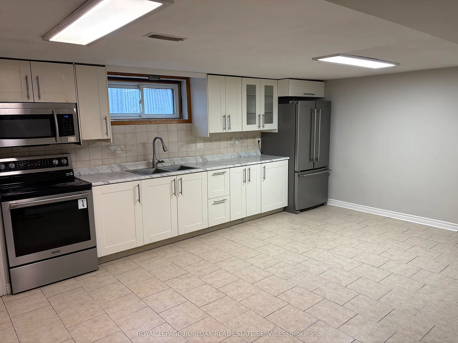 2 bed, $1,899 — Photo 4