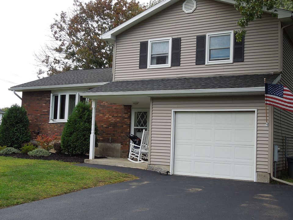 2nd image of 31 Vista Ln