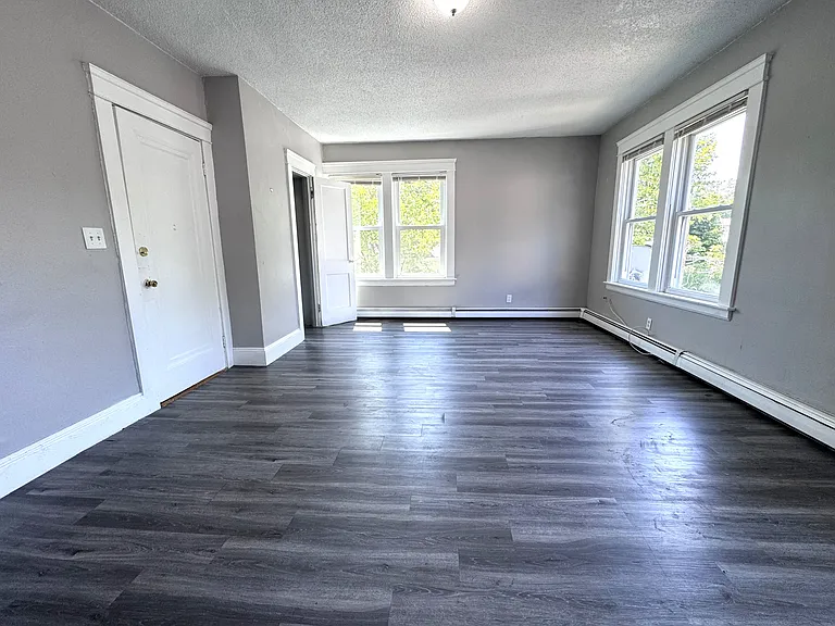 50 Glendale Ave #5 — Photo 4
