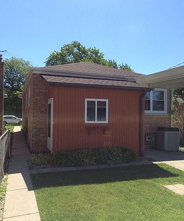 3rd image of 7838 Lawler Ave