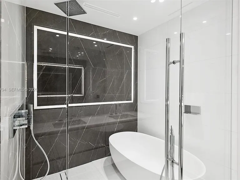 300 Biscayne Boulevard Way #3805W — Photo 16