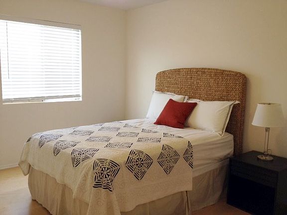 3rd image of 5091 Glen Iris Ave APT 102