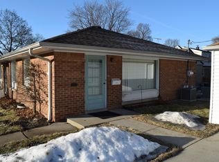 2711 N 90th St, Milwaukee, WI 53222