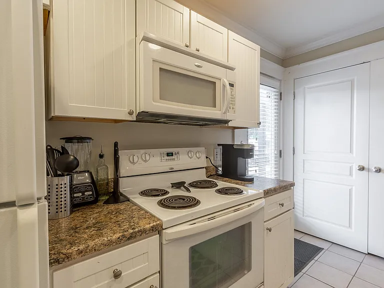 1725 Harvey Mitchell Pkwy S #4011 — Photo 10