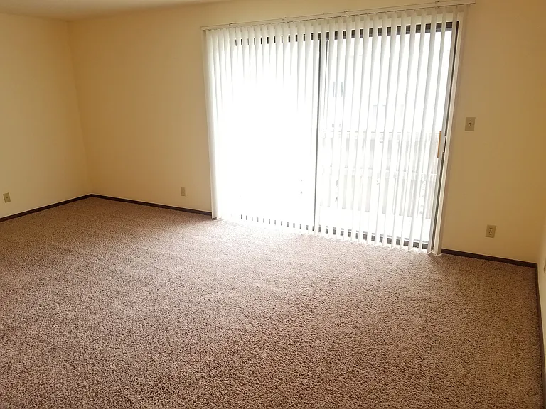 Kimberly Club Apartments — Photo 76