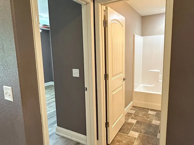 333 Lyle Curtis Cir — Photo 40