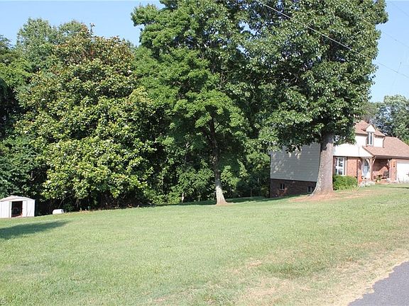2nd image of 137 Lala Dr