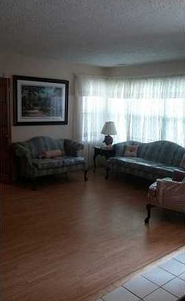 3rd image of 145 Sunnymede Street