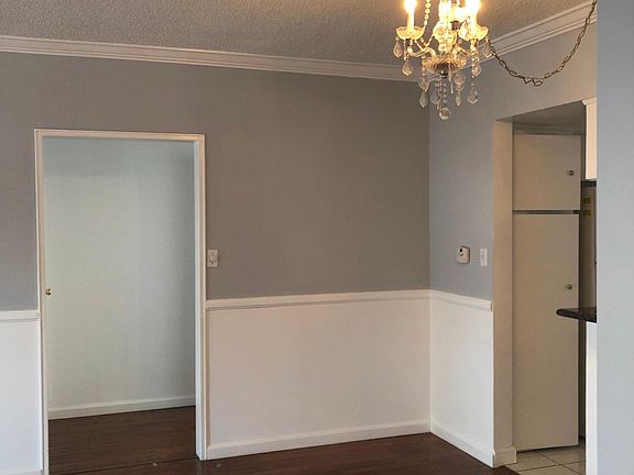4th image of 1114 N Harper Ave APT 12