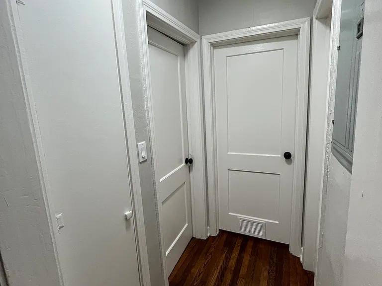 805 Willow Branch Ave #1 — Photo 4