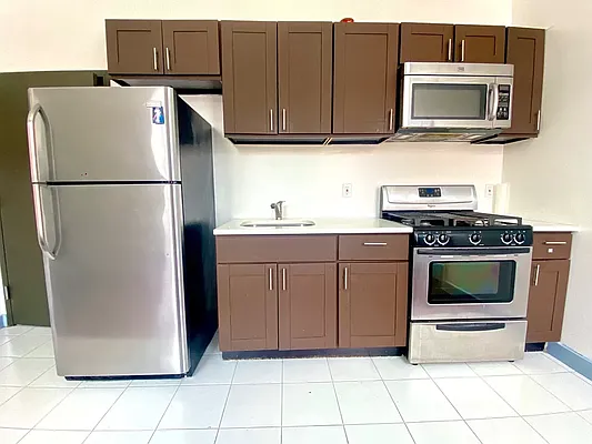 Rented by REAL New York | media 9