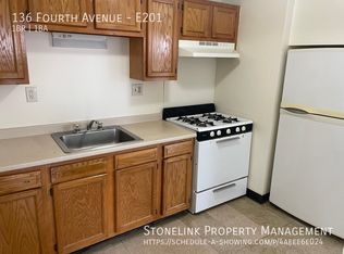 136 4th Ave APT E201, Woonsocket, RI 02895
