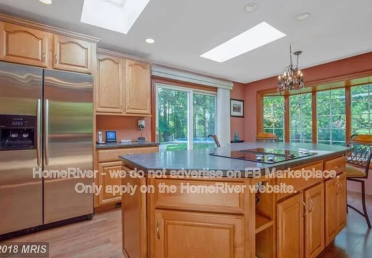 4417 Neptune Dr — Photo 8