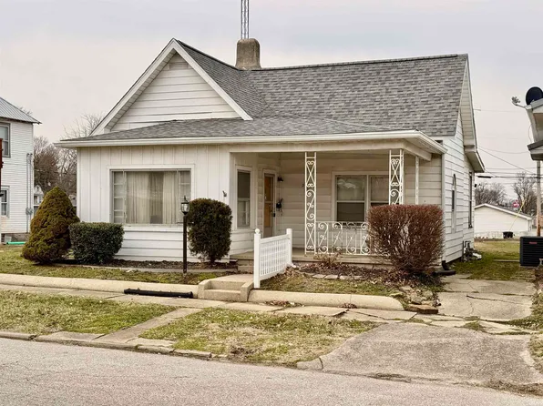 321 SE 7th St, Washington, IN 47501