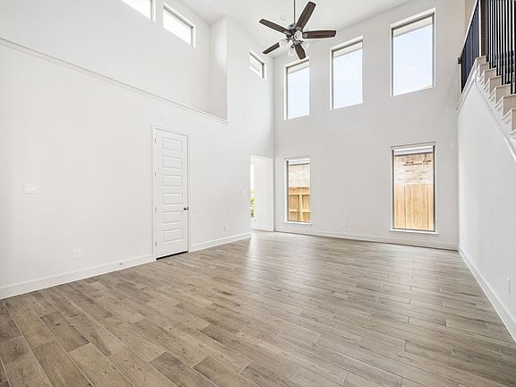 3rd image of 21315 Manatee Rock Ln