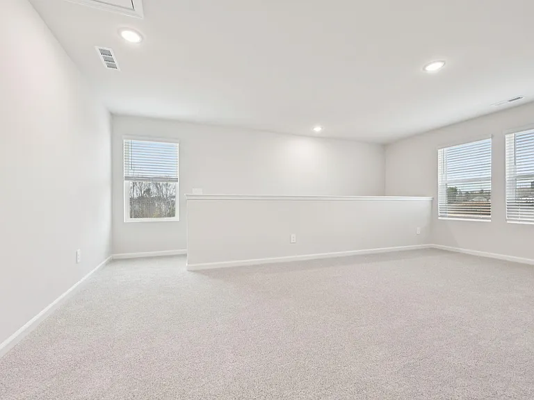 1041 Saint Lawrence Dr — Photo 12