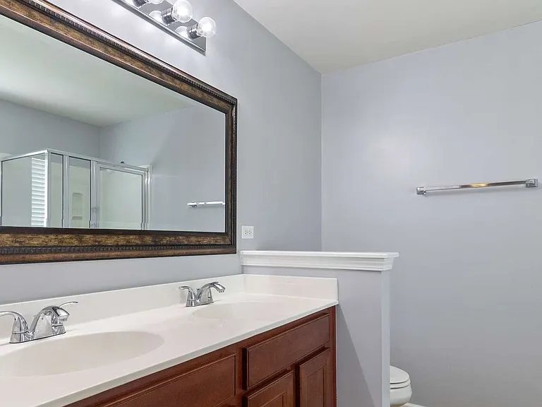 47 Glenwood Ct — Photo 35