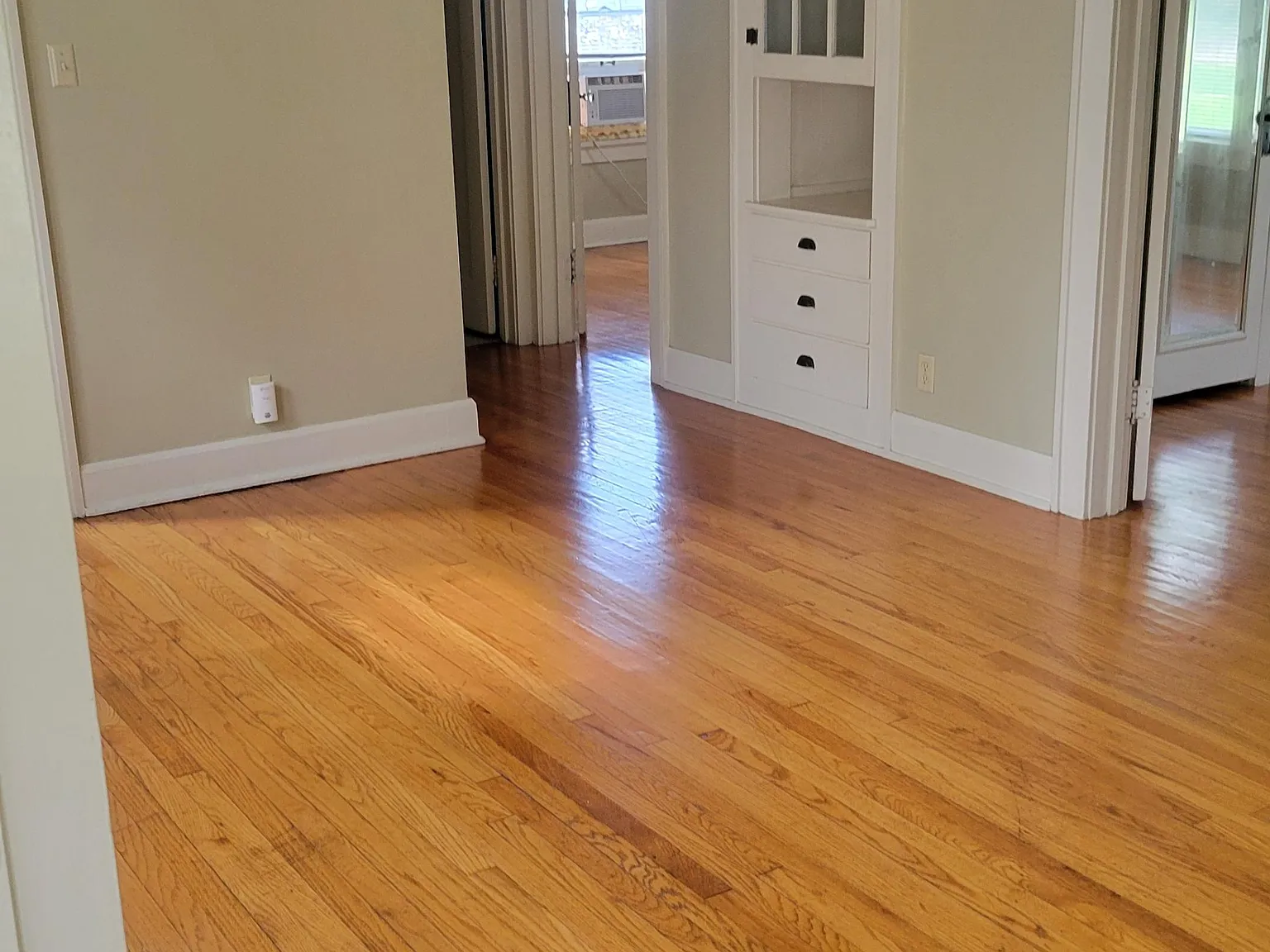 2 bed, 1126 sqft, $1,325 — Photo 3