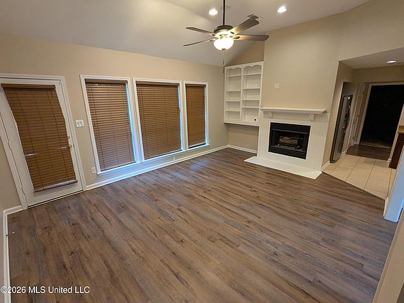 5th image of 2656 Pleasant Hill Rd