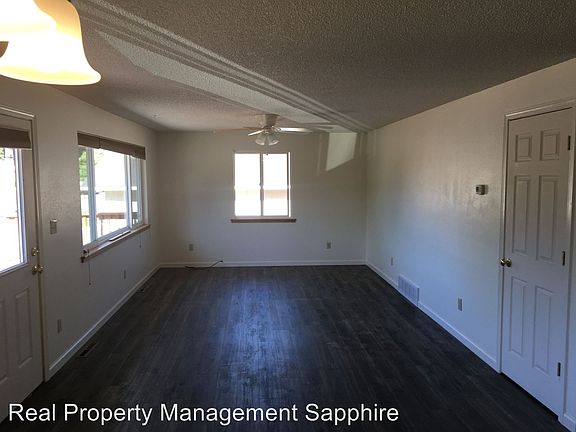 4th image of 308 E 1st St Unit B