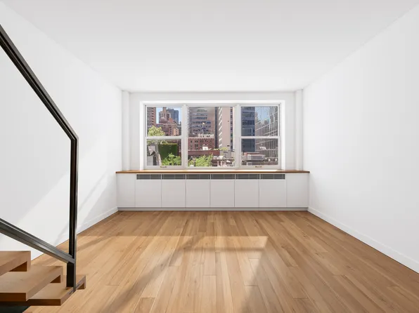 221 East 50th Street 6D/7D image 2 of 18
